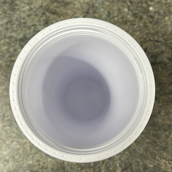 Starbucks 16 oz Cup with Chiseled Lid - Picture 4 of 7